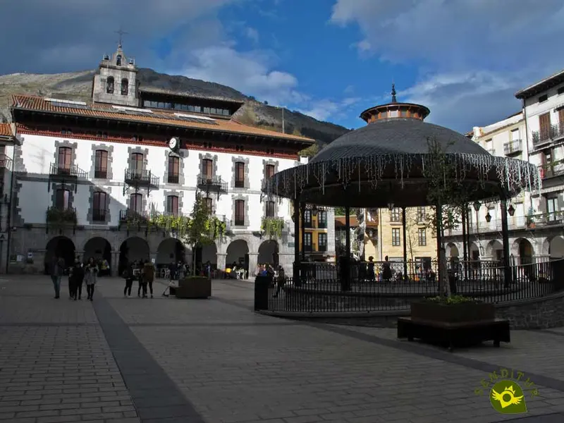 Vista de Azpeitia para el directorio de Empresas de alquiler de maquinaria