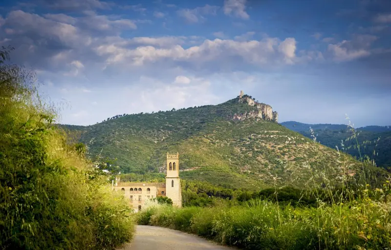 Vista de Castellví de la Marca para el directorio de Empresas de alquiler de maquinaria