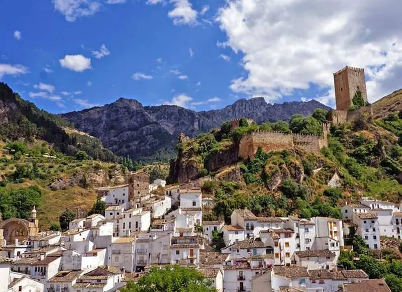 Vista de Cazorla para el directorio de Empresas de alquiler de maquinaria