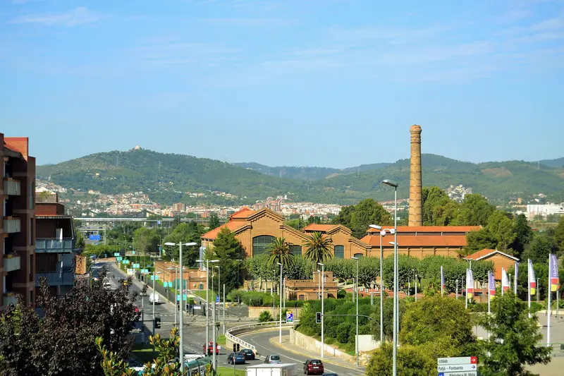Vista de Cornellà de Llobregat para el directorio de Empresas de alquiler de maquinaria