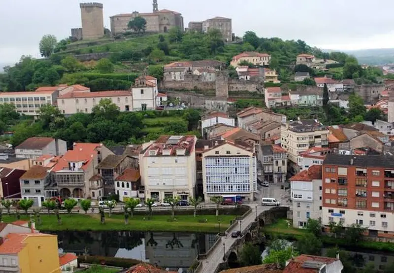 Vista de Monforte de Lemos para el directorio de Empresas de alquiler de maquinaria