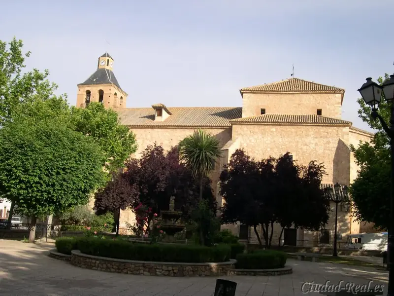 Vista de Pozuelo de Calatrava para el directorio de Empresas de alquiler de maquinaria